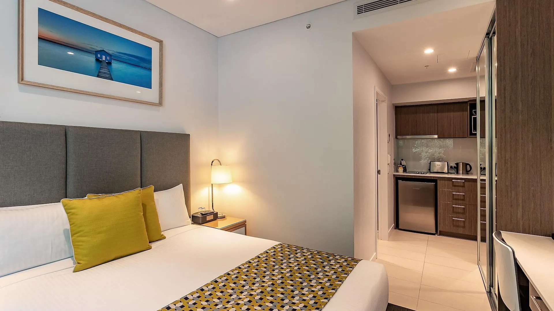 Quest Mounts Bay Road Aparthotel Perth