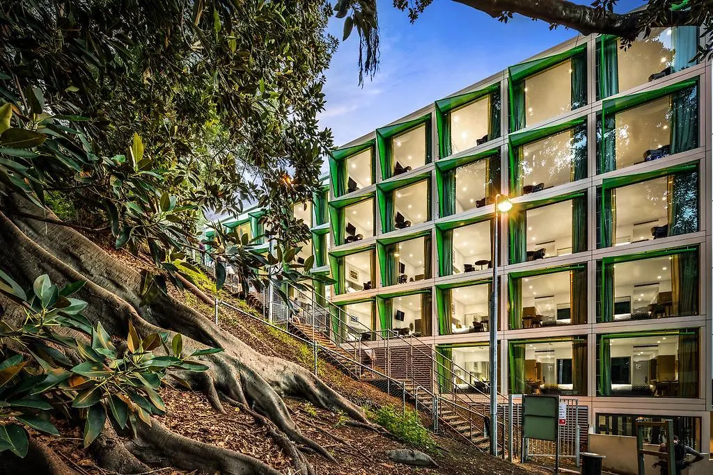 Quest Mounts Bay Road Aparthotel Perth 4*,  Australia