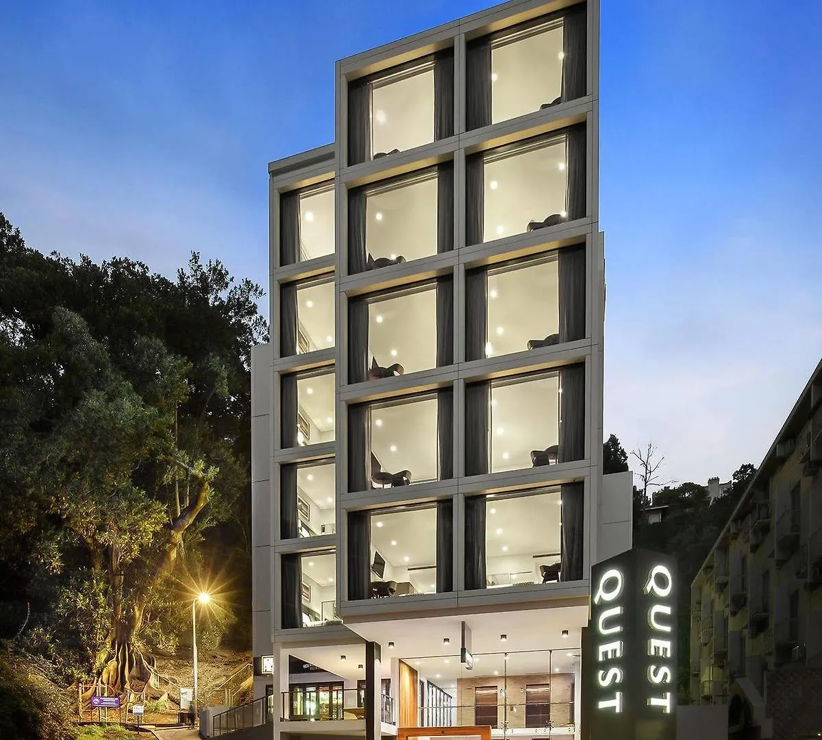 ****  Quest Mounts Bay Road Aparthotel Perth Australia