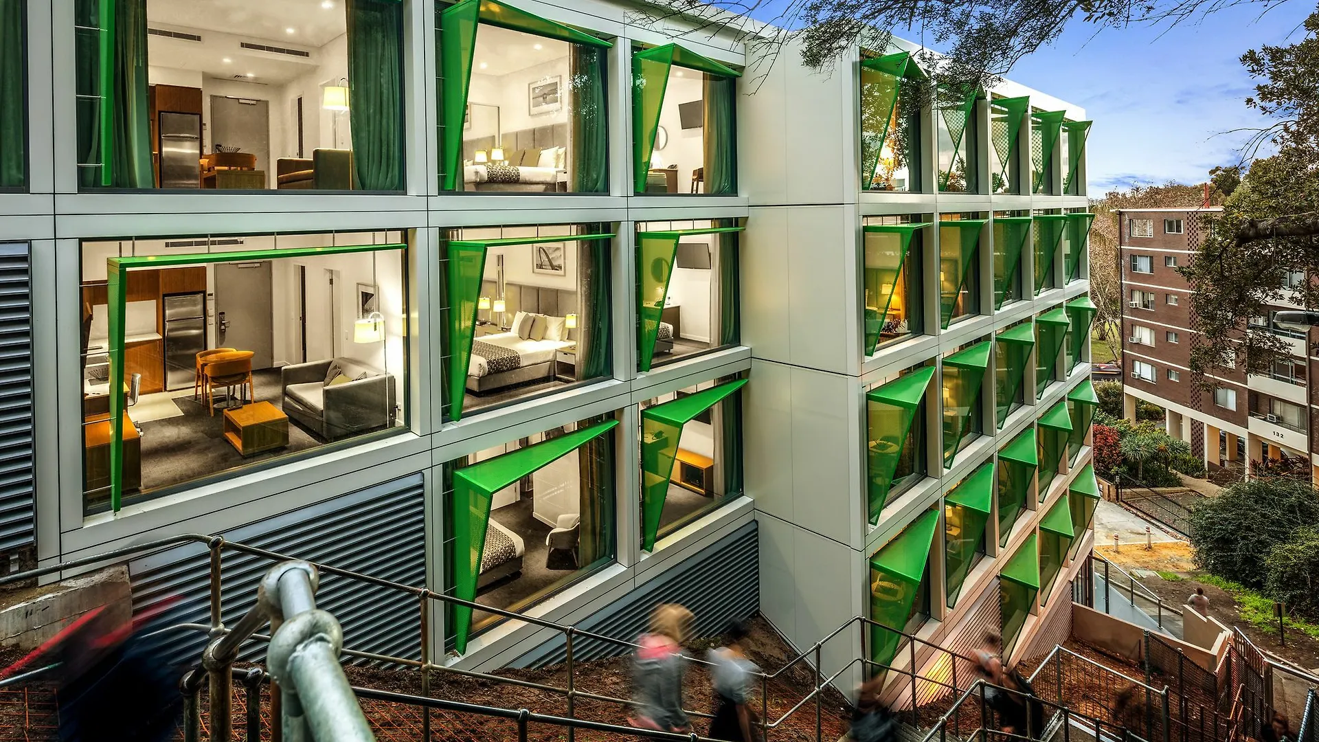 Quest Mounts Bay Road Aparthotel Perth 4*,  Australia